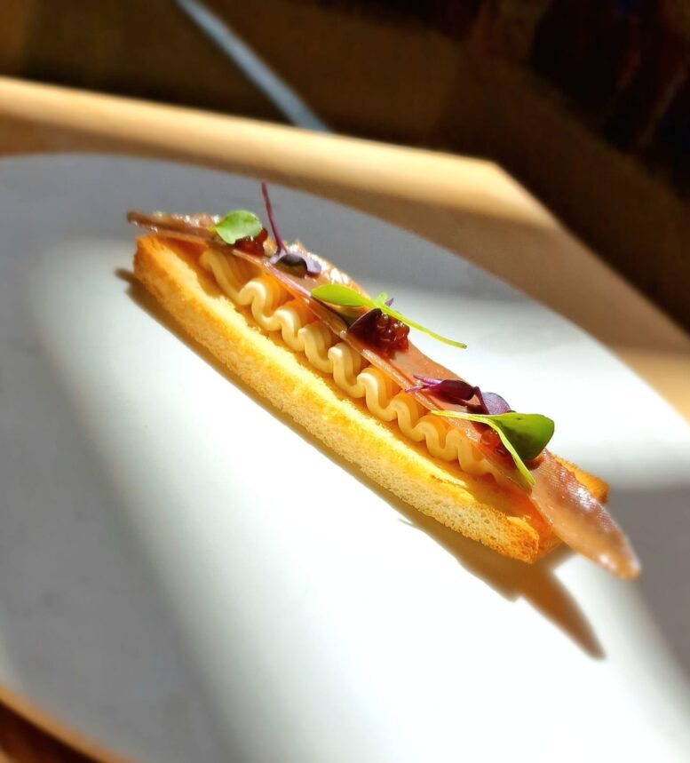 Anchoa con mantequilla casera
